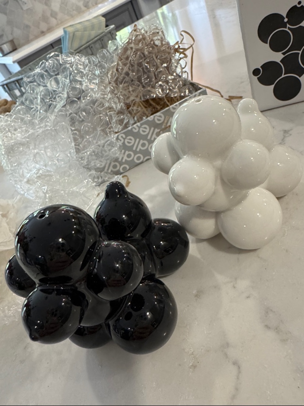 Jonathan Adler poodles balloon Salt & Pepper Shaker Set - Black and White NWT